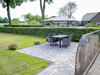 Terrasse mit 4 Sitzplätzen