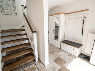 Schuhbank, Paneel und Garderobenschrank