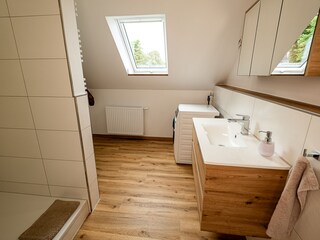 Blick ins Badezimmer