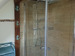 ebenerdige Dusche 0,90 cm x 0,90 cm