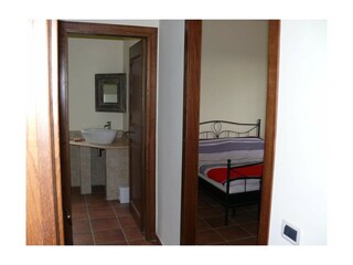 Süd-Schlafzimmer mit en-suite-Bad