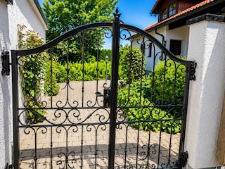 Das Eingangstor zum Garten