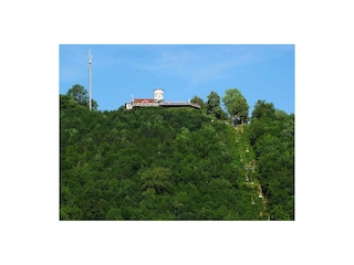 Hausberg mit Restaurant und Seilbahn