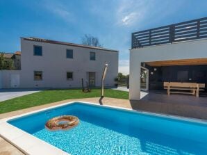 Holiday house Villa Maja - Tinjan - image1