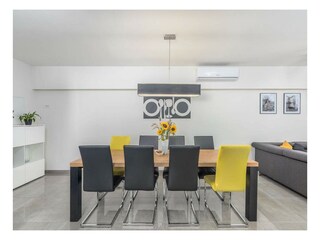 Casa per le vacanze Tinjan Caratteristiche 12