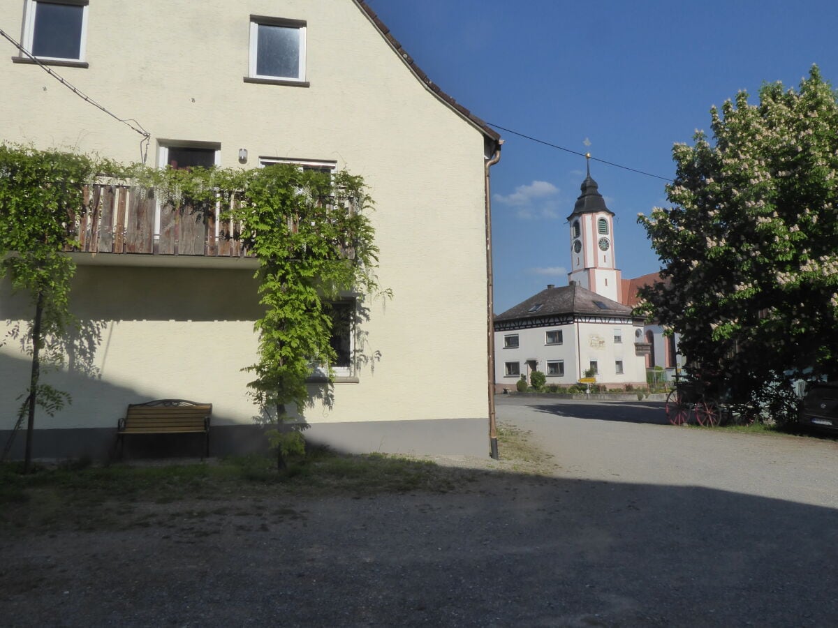 Balkon und Innenhof