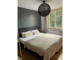Schlafzimmer  1