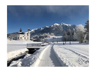Spazierweg und Loipe an der Seekirche