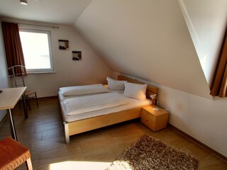 1. Schlafzimmer
