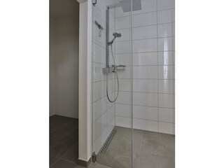Duschbad im EG ( mit Sauna )