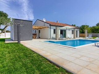 Villa Labin Registrazione all'aperto 15