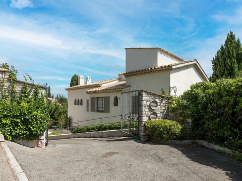 Villa Mandelieu con azotea