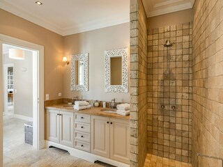 Villa Mandelieu-la-Napoule Features 31