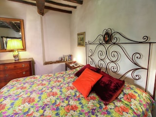 Farmhouse Rufina Features 28