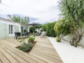 Gemütliches Ferienhaus mit Terrasse in Strandnähe