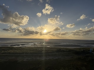 Sonne beim schwarzen Deich