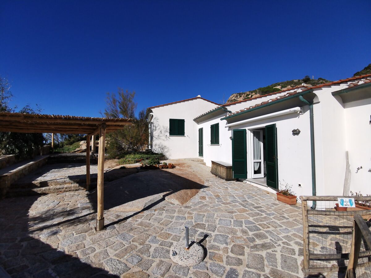 Ferienhaus auf den Klippen, Chiessi, Firma Agenzia Immobiliare 
