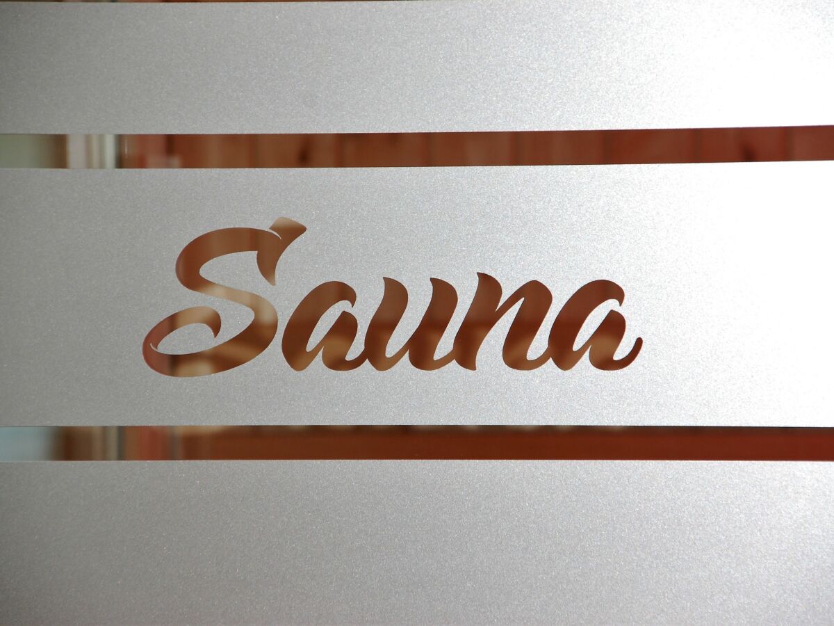 Sauna-Eingang, ganz für Sie alleine!