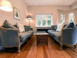 "Auguste" in der Villa Morgenroth