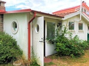 Vakantiehuis 12 persoons vakantie huis in BORGHOLM - Köpingsvik - image1