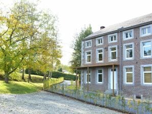 Vakantiehuis Grote boerderij in de vallei van Aisne met sauna - Erezée - image1