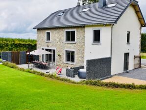 Ferienhaus Schönes Haus in Manhay mit großem Garten, Whirlpool und Infrastruktur für Pferde - Manhay - image1