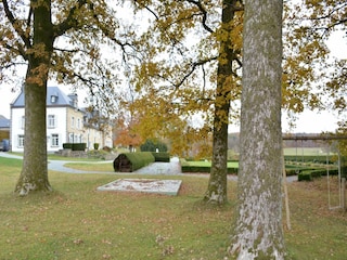 Schloss Saint-Hubert Außenaufnahme 7