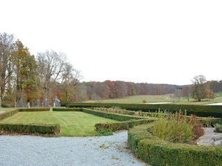 Schloss Saint-Hubert Außenaufnahme 3