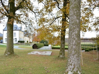 Schloss Saint-Hubert Außenaufnahme 6