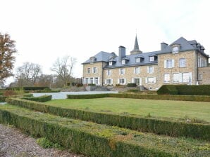 Prachtig buitengewoon kasteel, 19 kamers met eigen badkamer, vergaderzaal, sauna - Sint-Hubertus - image1