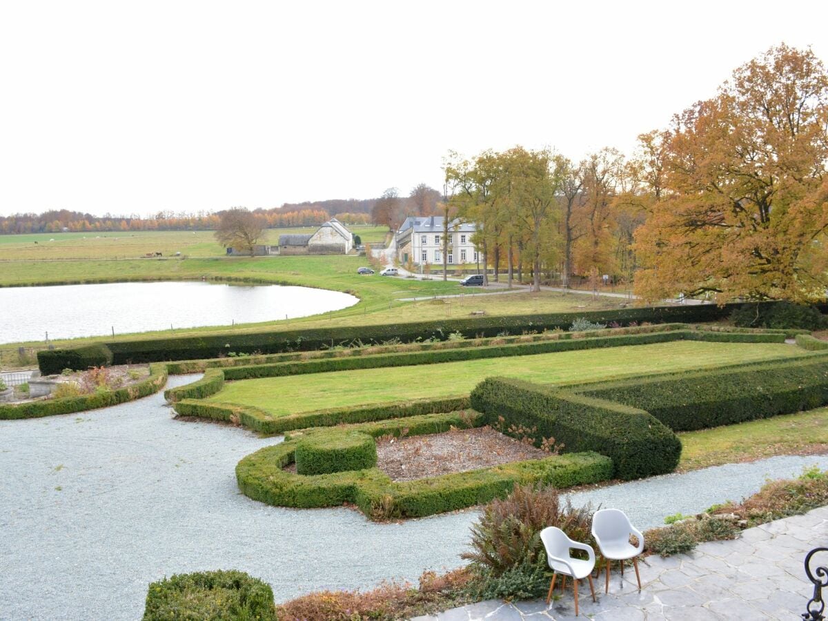 Schloss Saint-Hubert Außenaufnahme 7