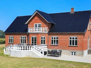 12 Personen Ferienhaus in Nyborg - Nyborg - image1