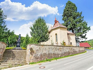 Vakantiehuis Černý Důl Omgeving 38