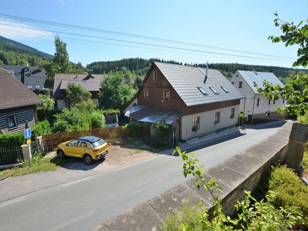 Ferienhaus Černý Důl Außenaufnahme 5