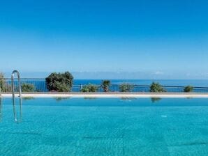 Große schöne Villa mit Pool und wunderschönem Meerblick in schönen Küstenstadt - Malevizi - image1