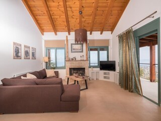 Villa Malevizi Características 25
