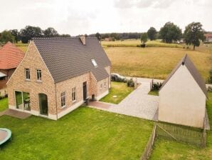 Landhaus Ruhige Villa in Peer mit Terrasse - Peer - image1