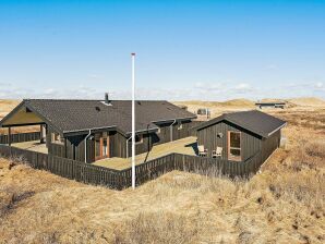 8 Personen Ferienhaus in Hjørring - Nørlev Strand - image1