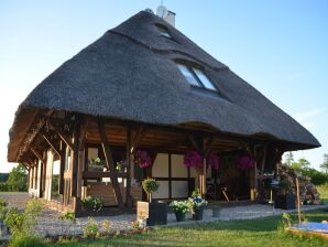 Maison de vacances chic à Poméranie avec piscine - Oustka - image1