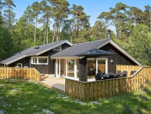 Holiday house 8 person holiday home in Nexø - Sommerodde - image1