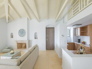 Villa Kranidi Features 12