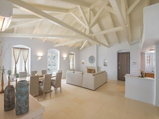 Villa Kranidi Features 13