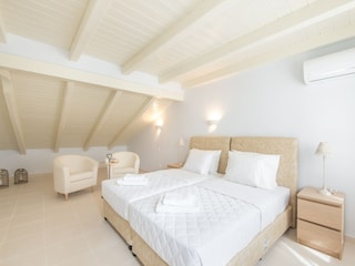 Villa Kranidi Features 19