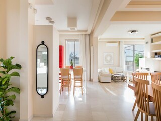 Villa Prines Features 25