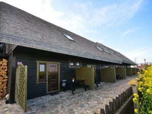 Vakantiehuis Een gezellige studio aan de kust agrotoerisme op 1 km van de zee - Darlowo - image1