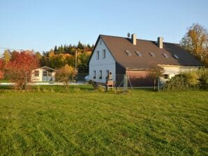 Comfortabel appartement nabij Reuzengebergte met zwembad - Mostek - image1