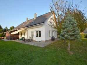 Apartment Geräumige Wohnung in Nemojov in der Nähe des Waldes - Mostek - image1