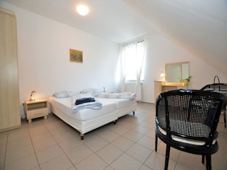 Apartment Mostek Features 16