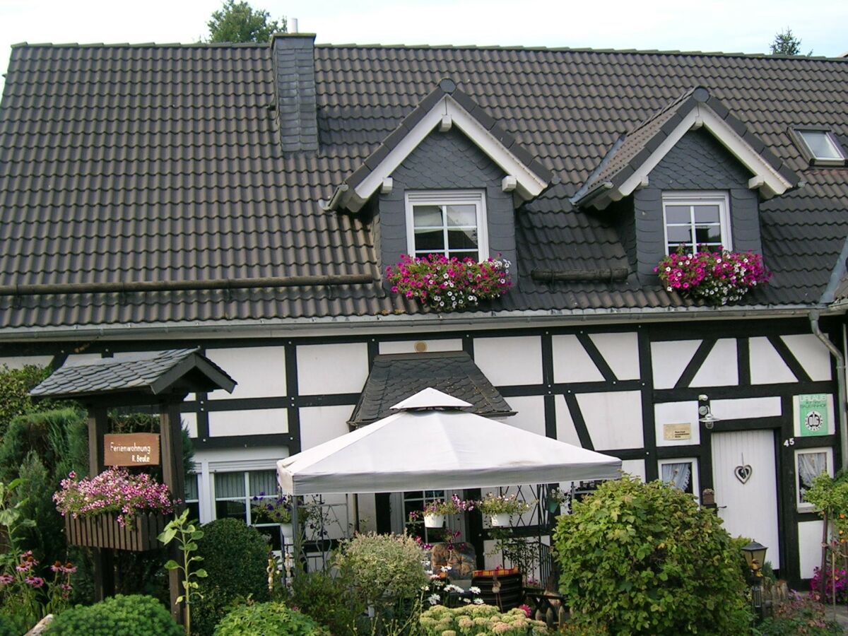 Ferienwohnung mit Pavillion