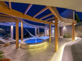 Villa Malevizi Outdoor Recording 7